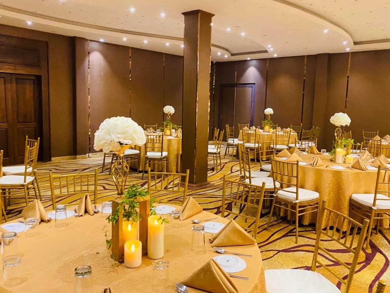 Maple Leaf Hotel نيجومبو المظهر الخارجي الصورة